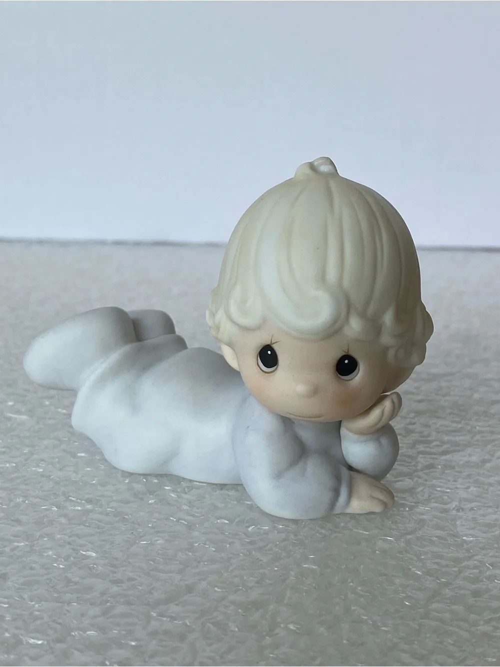 Vintage 1983 Precious Moments E-2852/F Baby Figurine 